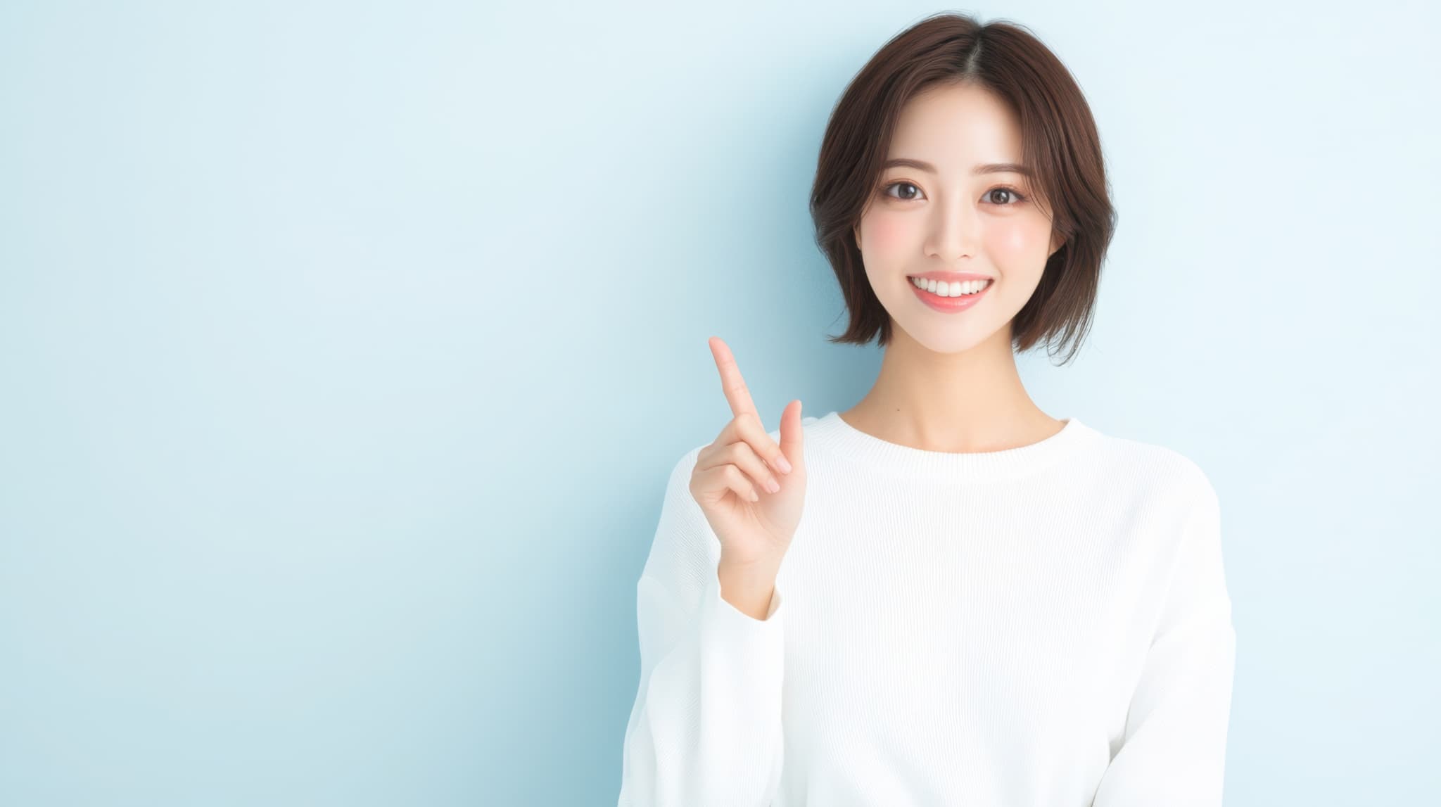 まとめを伝える女性