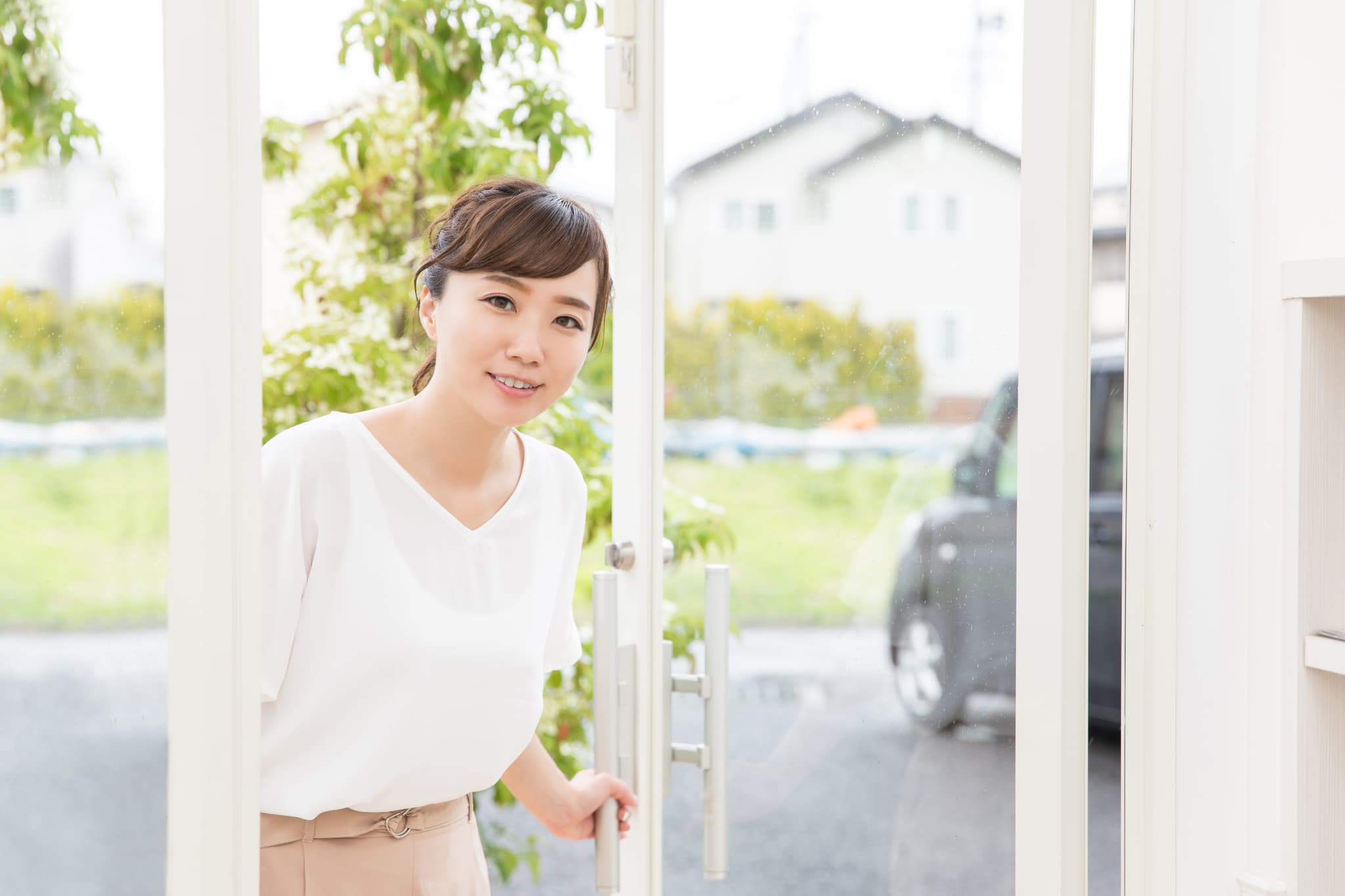 歯科医院を訪れた女性